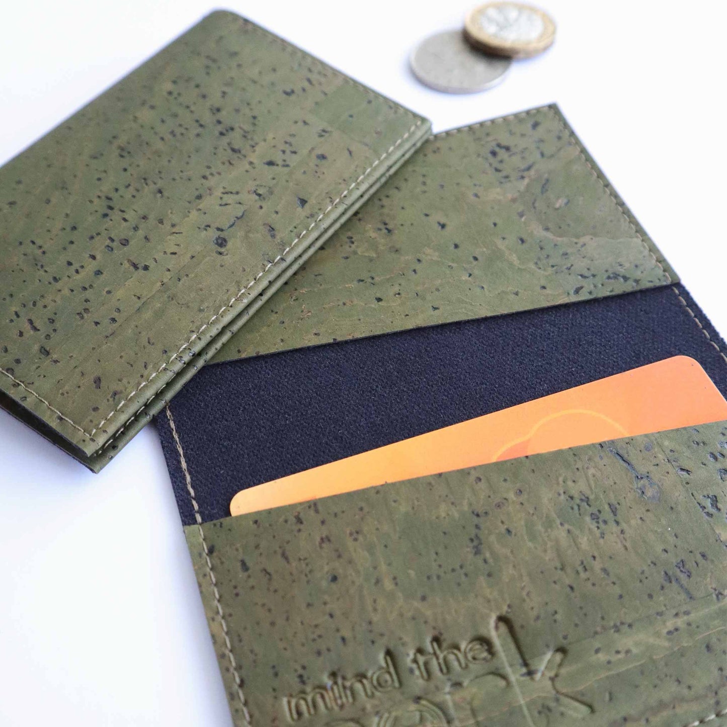 Noode Cork Cardholder - Moss